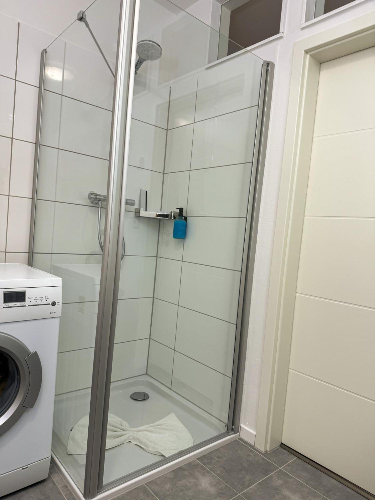 Home Inn Apartments - 203 Minden  Ngoại thất bức ảnh